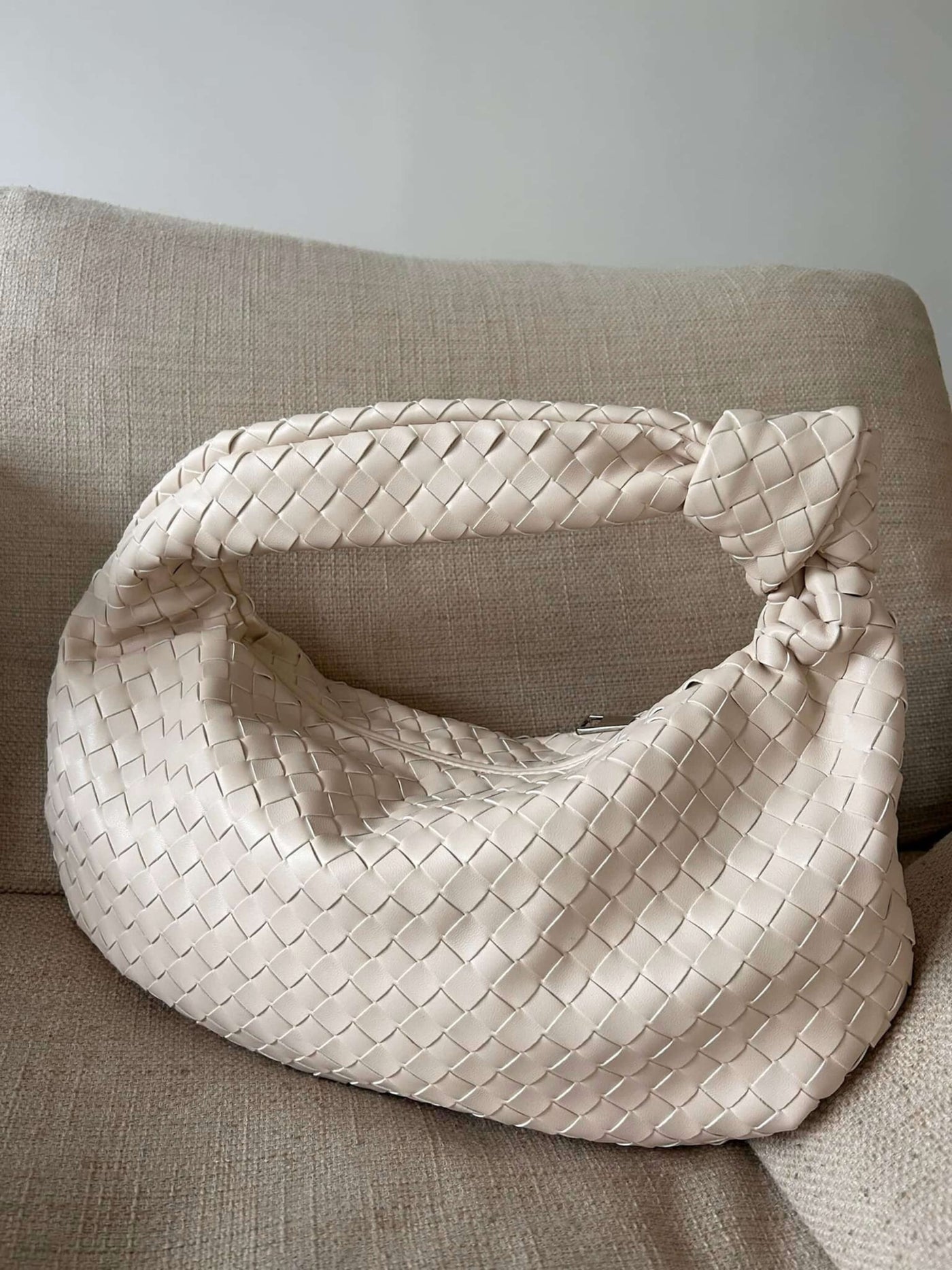 Giselle | Braided Knotted Medium Shoulder Bag